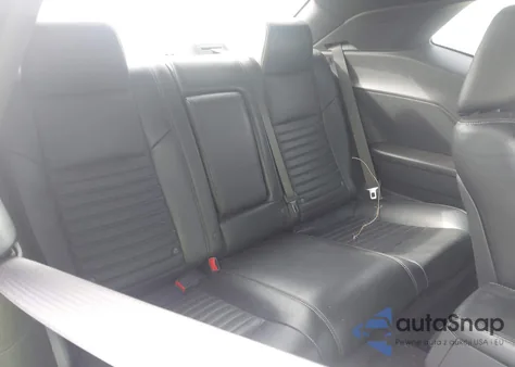 2013 Dodge Challenger Sxt Plus z USA, uszkodzony, nr VIN 2C3CDYAG1DH585947